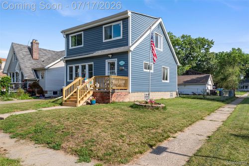34604 Chestnut St, Wayne, MI, 48184-1310 | Card Image