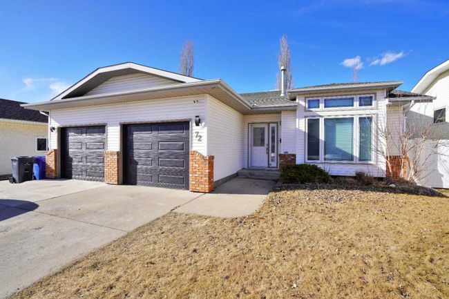72 Dawson Street, Home with 4 bedrooms, 3 bathrooms and 2 parking in Red Deer AB | Image 1