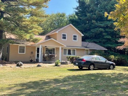 10572 Plank Rd, Milan, MI, 48160-9138 | Card Image