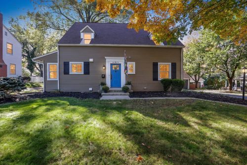 151 W Beaumont Rd, Columbus, OH, 43214-2007 | Card Image