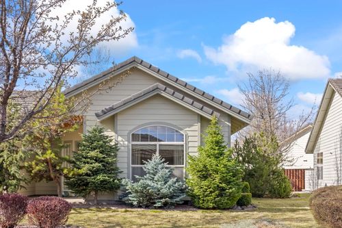 1726 Nw Cliff Side Way, Redmond, OR, 97756-0290 | Card Image