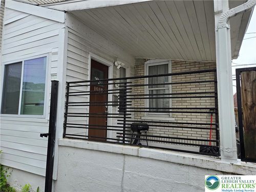 1018 Zieglers Ct, Allentown, PA, 18102-3837 | Card Image