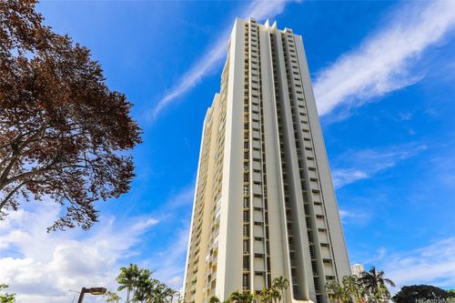 apt-32c-98-410 Koauka Loop, Aiea, HI, 96701-4527 | Card Image