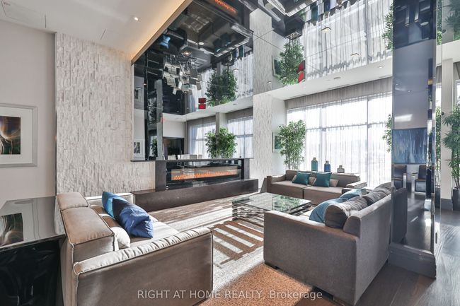 1508 - 65 Speers Rd, Condo with 2 bedrooms, 1 bathrooms and null parking in Oakville ON | Image 24