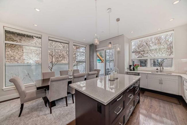 1809 Broadview Road Nw, Home with 4 bedrooms, 4 bathrooms and 3 parking in Calgary AB | Image 12