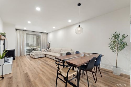 i-2504 Macarthur Blvd, Santa Ana, CA, 92704 | Card Image