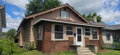 1031 Hendricks St, Anderson, IN, 46016-1238 | Card Image