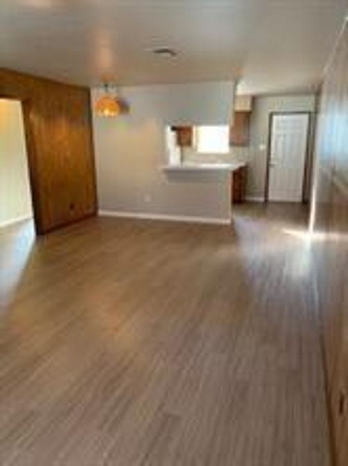 apt-6-3200 Waller St, Waller, TX, 77484-4609 | Card Image