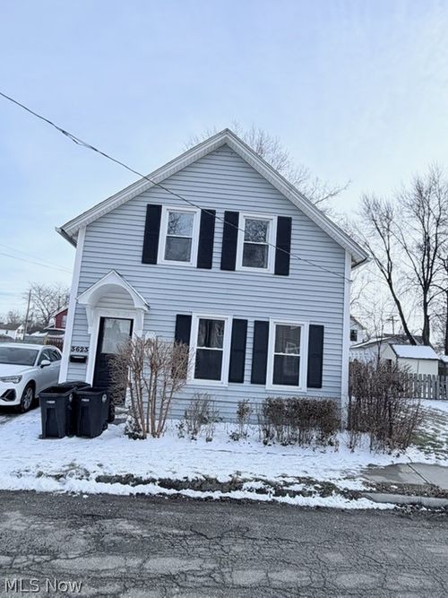 3623 Siam Ave, Cleveland, OH, 44113-3900 | Card Image