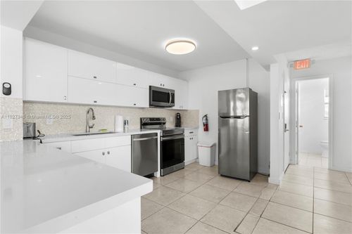 apt-4a-9440 W Bay Harbor Dr, Bay Harbor Islands, FL, 33154-2366 | Card Image