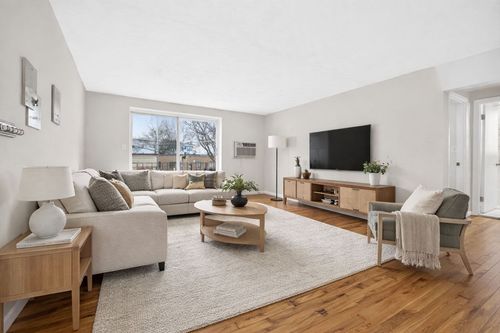 10-8 Kittredge St, Boston, MA, 02131-3509 | Card Image