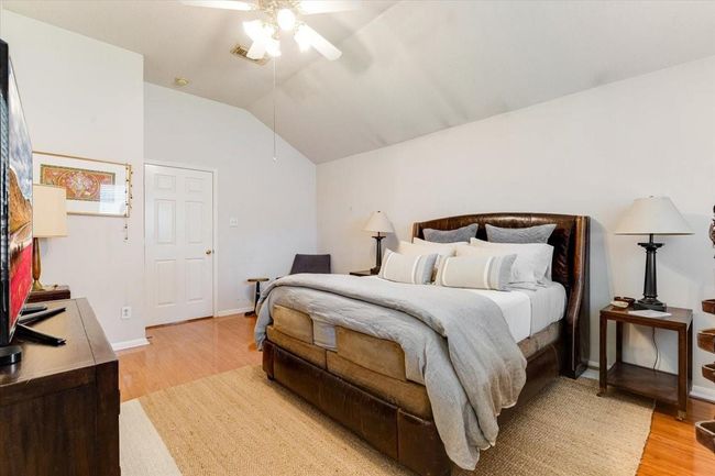 2210 Elm Forest Dr, House other with 4 bedrooms, 2 bathrooms and 2 parking in Pearland TX | Image 16