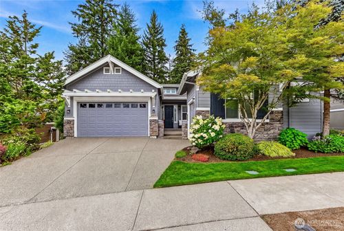 23158 Ne Devon Way, Redmond, WA, 98053-5699 | Card Image