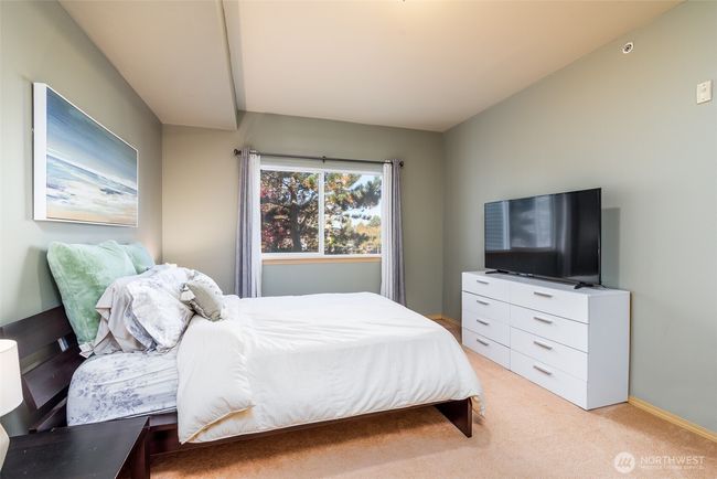 Primary Bedroom | Image 4