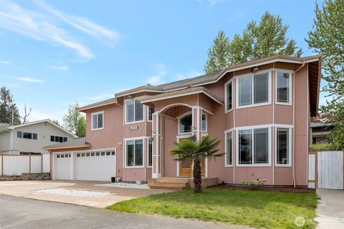 16741 46th Ln S, SeaTac, WA, 98188-3294 | Card Image