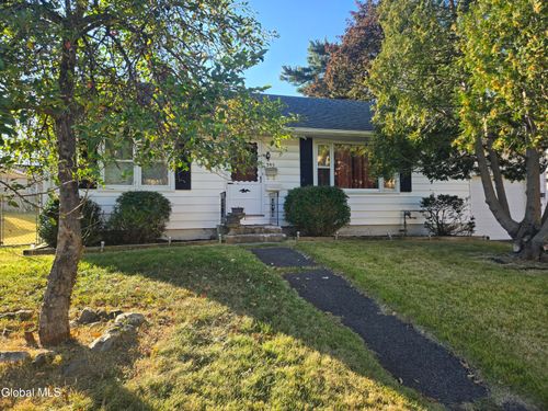 395 8th Ave, Troy, NY, 12182-3001 | Card Image
