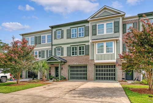 305 Etiwan Pointe Dr, Mount Pleasant, SC, 29464-6723 | Card Image