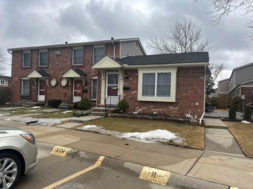 19810 N Great Oaks Circle Circle, Clinton Charter Township, MI, 48036 | Card Image