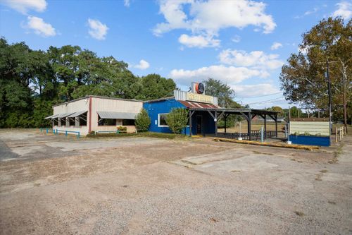 307 N Magnolia St, Woodville, TX, 75979-4926 | Card Image