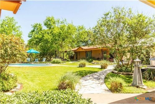 210 Merrywood Ln, San Marcos, TX, 78666-8912 | Card Image