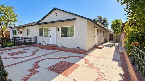 7881 Claybeck Ave, Sun Valley, CA, 91352-4264 | Card Image