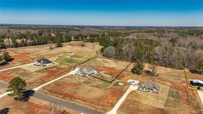 117 Lake Point Dr, House other with 4 bedrooms, 4 bathrooms and 5 parking in Williamson GA | Image 60