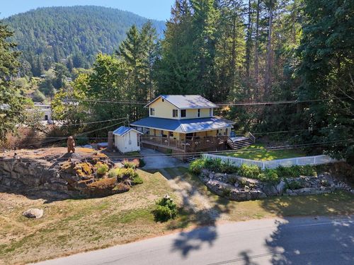 12886 Lagoon Rd, Madeira Park, BC, V0N2H1 | Card Image
