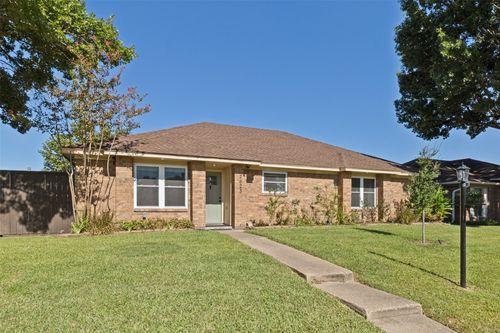 2623 San Saba St, Mesquite, TX, 75150-6055 | Card Image