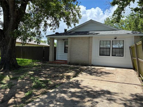 5315 Gayla Ln, Baytown, TX, 77521-1852 | Card Image