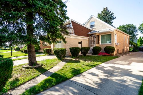 6228 W Lawrence Ave, Chicago, IL, 60630-2942 | Card Image