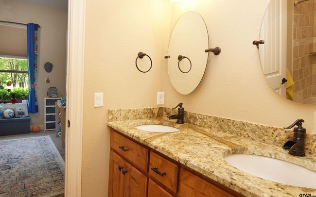 125 Private Road 5295, House other with 4 bedrooms, 3 bathrooms and null parking in Yantis TX | Image 24
