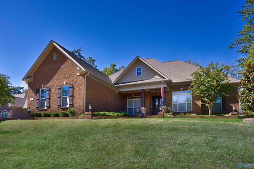 18 Natures Ridge Way Se, Huntsville, AL, 35803-3842 | Card Image