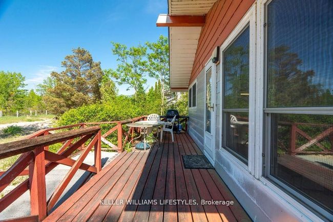 7403 Sanderson Rd, House other with 4 bedrooms, 1 bathrooms and 4 parking in Port Franks ON | Image 5