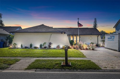 16124 Ravendale Dr, TAMPA, FL, 33618-1104 | Card Image