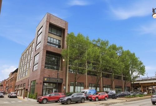 505-3946 N Ravenswood Ave, Chicago, IL, 60613-5679 | Card Image