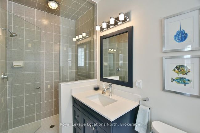 16 Starboard Cir, House other with 3 bedrooms, 3 bathrooms and 2 parking in Wasaga Beach ON | Image 25