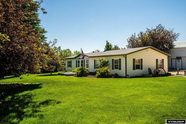 925 W Fetterman St, House attached with 3 bedrooms, 2 bathrooms and null parking in Buffalo WY | Image 14