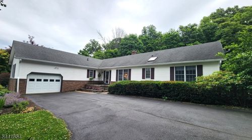 40 Dyer Rd, Sussex, NJ, 07461-2720 | Card Image