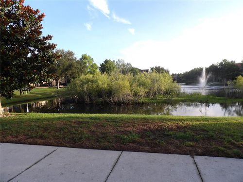 17-203-8098 Moonstone Dr, SARASOTA, FL, 34233-3315 | Card Image