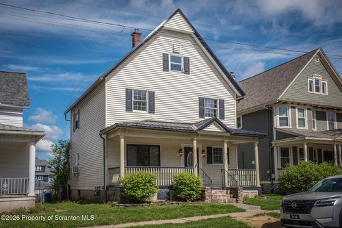 917 Taylor Ave, Scranton, PA, 18510-1325 | Card Image