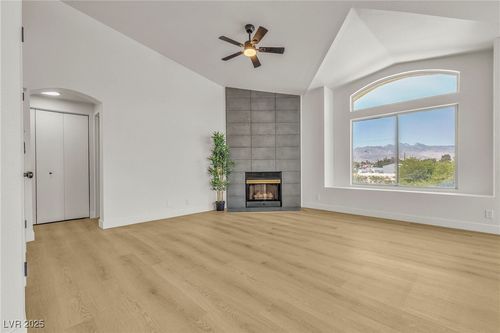 unit-202-4800 Grey Wolf Ln, Las Vegas, NV, 89149-5785 | Card Image