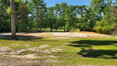 198 Tchefuncte Dr, Covington, LA, 70433-4916 | Card Image