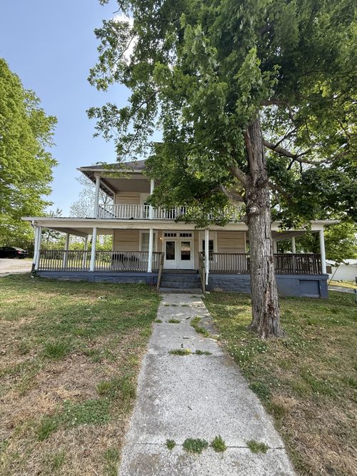 138 S Main St, Cornersville, TN, 37047-4223 | Card Image