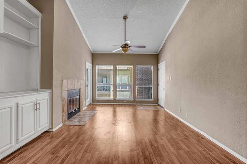 apt-307-807 W 25th St, Austin, TX, 78705-4438 | Card Image