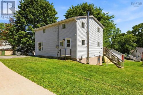 36 Willow Street, Hantsport, NS, B0P1P0 | Card Image
