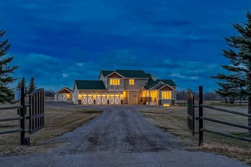 40238 543 Avenue E, Rural Foothills County, AB, T1V1M4 | Card Image