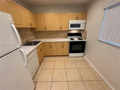 d-407-7700 Camino Real, Miami, FL, 33143-7172 | Card Image