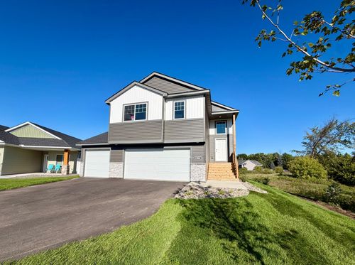 25882 Emerson Ct, Wyoming, MN, 55092-5501 | Card Image