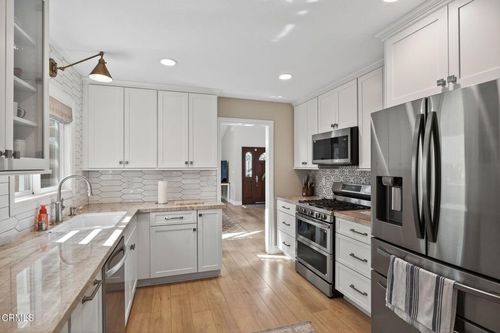 863 Tupelo Wood Ct, Newbury Park, CA, 91320-3649 | Card Image
