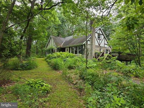 275 Hoffman Rd, GETTYSBURG, PA, 17325-8228 | Card Image